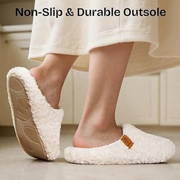 New EverFoams Womens Size 5-6 Cream Fuzzy Slip-on Memory Foam House Slippers - Picture 4 of 5